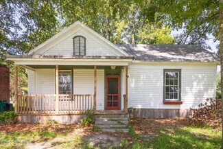 304 Main St, Pollocksville, NC 28573