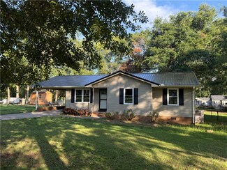 115 Woodfern Cir, Belton, SC 29627