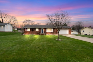 3064 Fawn Ln, Jackson, MI 49201