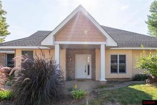 18 18 Snowbird Trail, North Mankato, MN 56003