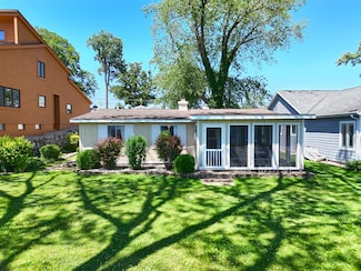 31467 Maple Island Rd, Dowagiac, MI 49047