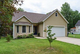 8506 Douglas Ave, Kalamazoo, MI 49009