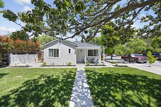 3541 Page St, Redwood City, CA 94063