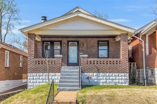 7116 Edison Ave, Saint Louis, MO 63121