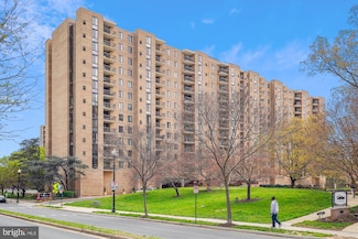 4500 S Four Mile Run Dr Unit 1016, Arlington, VA 22204