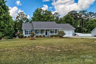 3248 Silver Fox Cir, Lancaster, SC 29720