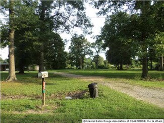 1299 Hermitage Dr, Jackson, LA 70748