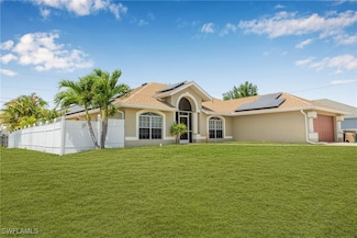2720 NE 7th Ave, Cape Coral, FL 33909