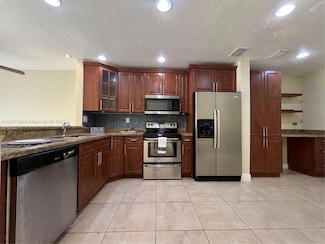 8016 NW 29th St, Sunrise, FL 33322
