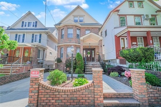 1542 74th St, Brooklyn, NY 11228