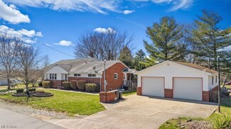 171 S Hazel St, Washington, WV 26181