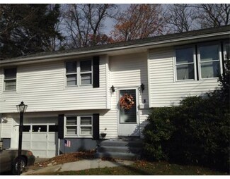 8 Emily St, Worcester, MA 01606