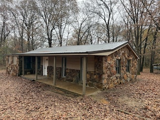 245 Kari Rd, Batesville, AR 72501