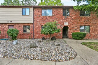 1304 Christopher Cir Unit 7, Urbana, IL 61802