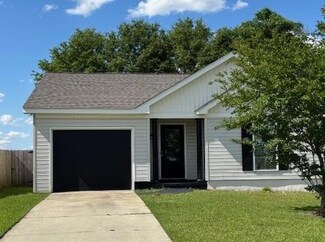 181 Mayberry Ln, Dothan, AL 36305