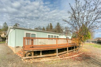 366 Hudspeth Ln, Shady Cove, OR 97539