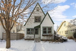 1053 Smith Ave S, Saint Paul, MN 55118