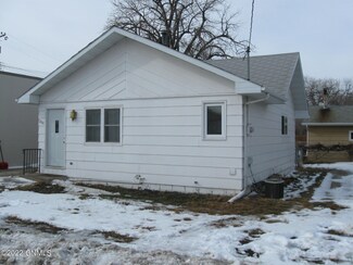 206 S Bell St, Bismarck, ND 58504