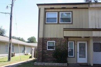 40 11th St Unit K83, Shalimar, FL 32579
