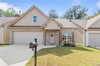 5235 University Gardens Dr, Cottondale, AL 35453