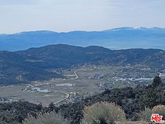 25171 Paramount Dr, Bear Valley Springs, CA 93561