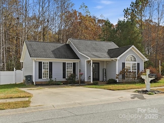 2508 Barkers Ridge Dr, Bessemer City, NC 28016