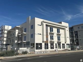 2085 N Main St Unit 101, Sunset, UT 84015