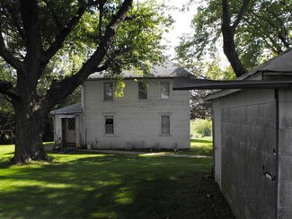 13300 E Crab Creek Rd, Mount Carroll, IL 61053