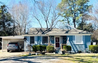 1002 Cedar Crest Dr, Demopolis, AL 36732