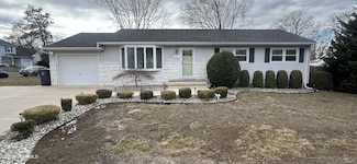 305 Newark Dr, Brick, NJ 08724