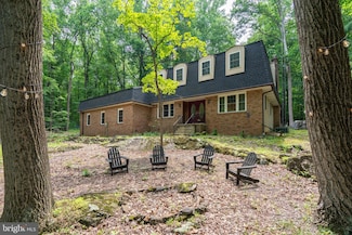 284 Whites Mill Rd, Green Lane, PA 18054