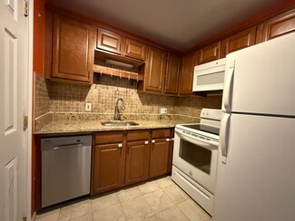 8 Kittredge St Unit 6, Roslindale, MA 02131