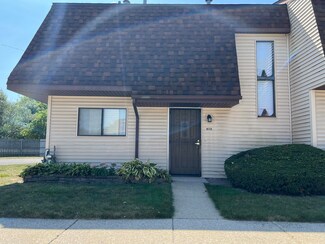 325 E 60th Ct, Merrillville, IN 46410