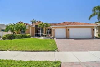 3737 Gaviota Dr, Ruskin, FL 33573