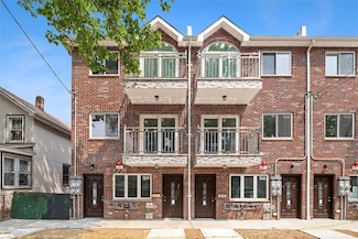 104-47 49th Ave, Corona, NY 11368