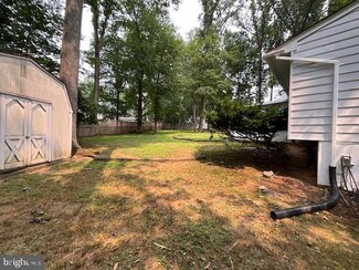 2433 Mcclintic Ct, Vienna, VA 22180
