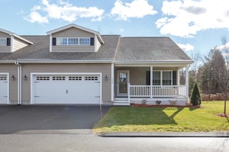 40B Brackett Ln, Hudson, NH 03051