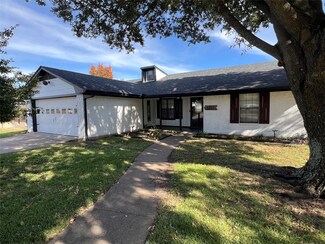 3217 N Marseille Ln, Sherman, TX 75090