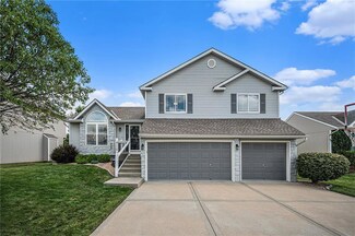 9115 N Mersington Ave, Kansas City, MO 64156