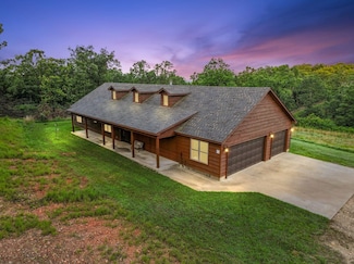 27501 S 705th Rd, Wyandotte, OK 74370