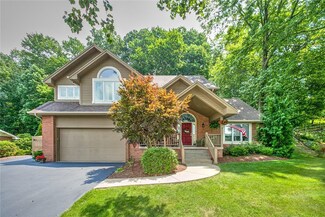 4615 Windbrook Dr, Murrysville, PA 15668