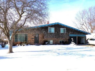 305 S Postlewaite St, Alexis, IL 61412