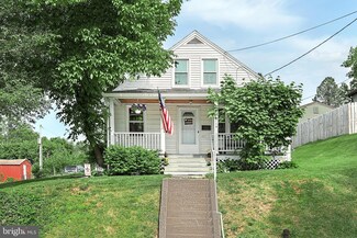 229 S Main St, Yoe, PA 17313