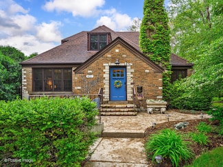 411 Linden Ave, Oak Park, IL 60302