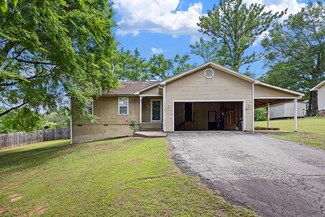 205 NW 17th St, Atkins, AR 72823
