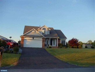 1922 Clydesdale Dr, Mohrsville, PA 19541
