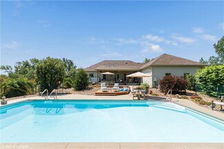 24831 River Ridge Rd, Adel, IA 50003