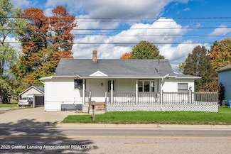 921 E Willoughby Rd, Lansing, MI 48911