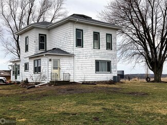 28674 320th St, Richland, IA 52585