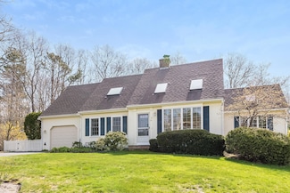 36 Moon Compass Ln, Sandwich, MA 02563